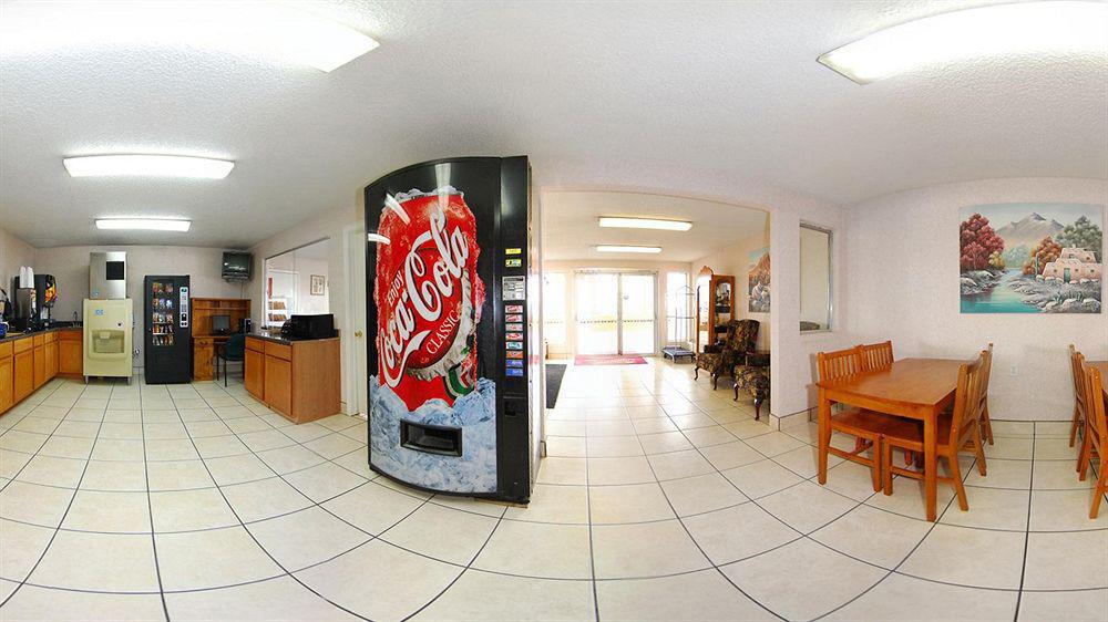 Econo Lodge Gallup Bagian luar foto