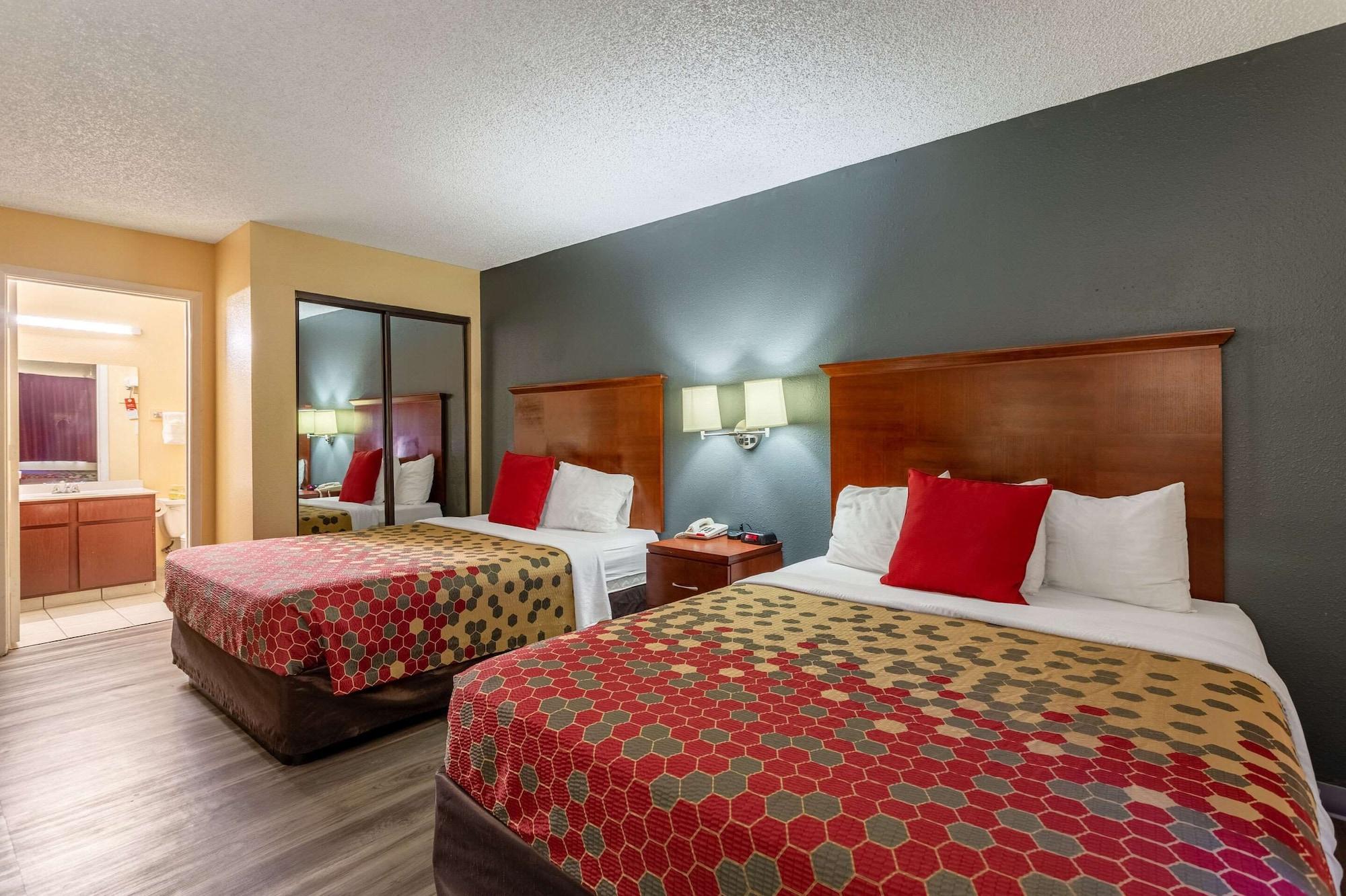Econo Lodge Gallup Bagian luar foto