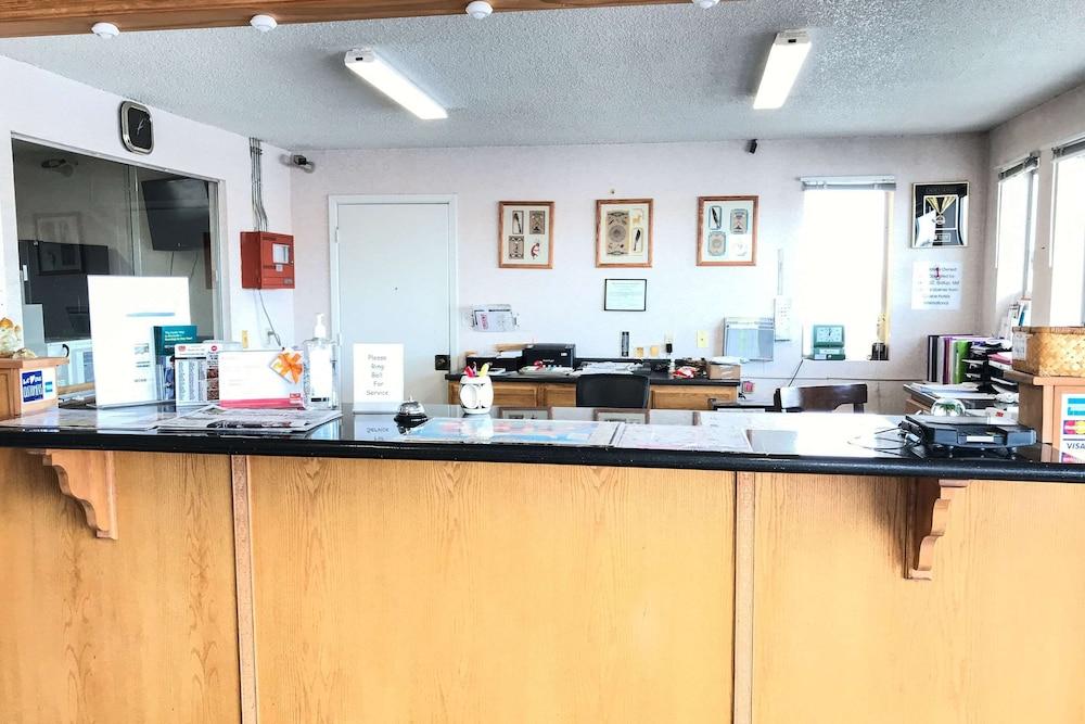 Econo Lodge Gallup Bagian luar foto